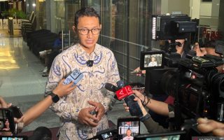 KPK sita barang bukti elektronik dan satu mobil dari OTT di Kuansing