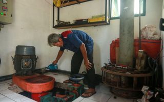 Pembangkit Listrik Tenaga Mikro Hidro di Kulon Progo