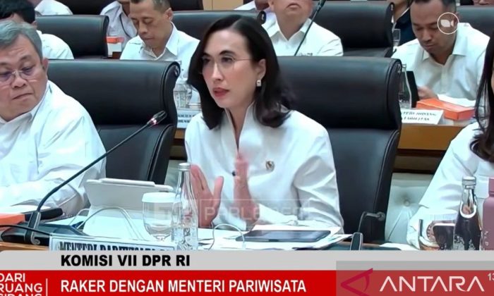 Menpar sebut desa wisata berkontribusi pada ekonomi pariwisata