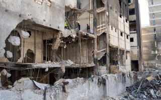 Lebanon: Families flee Beirut as Israel threatens renewed strikes on Hezbollah