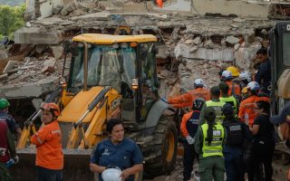 Venezuela: International rescue teams join the search for survivors as earthquake deaths surpass 1,400