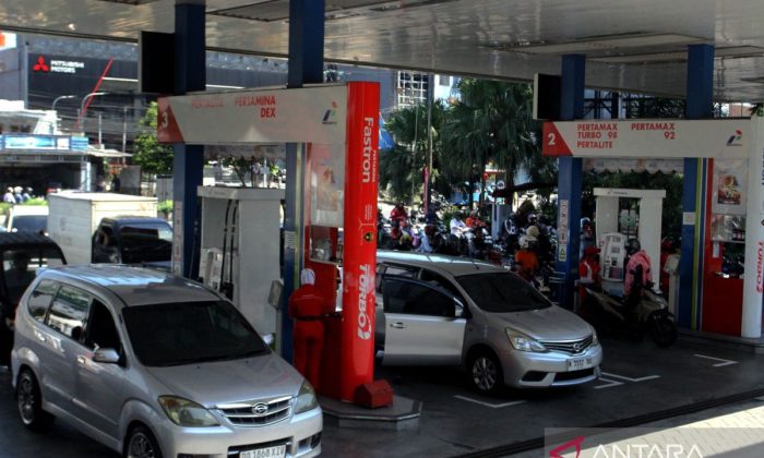 Harga Pertamax Turbo dan solar nonsubsidi Pertamina turun mulai 1 Juli