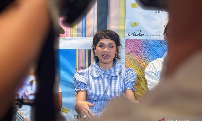 Andien meluncurkan "Sehidup Semusik", gandeng sembilan produser