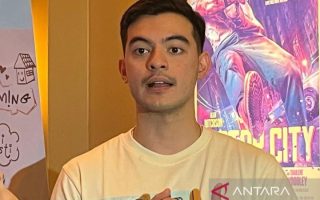 Ciccio Manassero rela mencukur habis rambutnya demi film "Rumah Singgah"