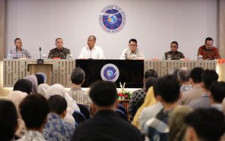 Pemkab mengatasi kemiskinan melalui beasiswa "Sleman Pintar"