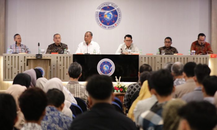Pemkab mengatasi kemiskinan melalui beasiswa "Sleman Pintar"