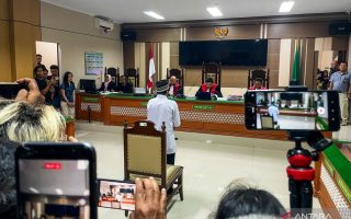 Terdakwa pembunuhan satu keluarga divonis seumur hidup