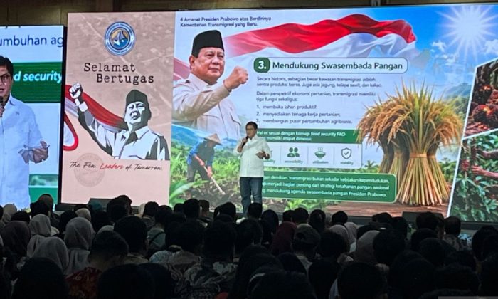 Kementtans terjunkan 1.476 akademisi ke 53 kawasan transmigrasi