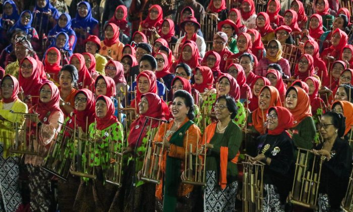 Peringatan Hari Kebaya Nasional di Yogyakarta