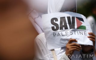 Trump desak senator Republik tak tunda pengesahan UU Save America