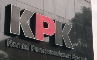 KPK OTT Bupati Sukoharjo Etik Suryani!