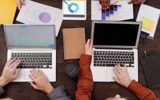 Di Balik Persaingan Laptop Murah, Siapa Produsen yang Paling Agresif Mengubah Pasar Global?