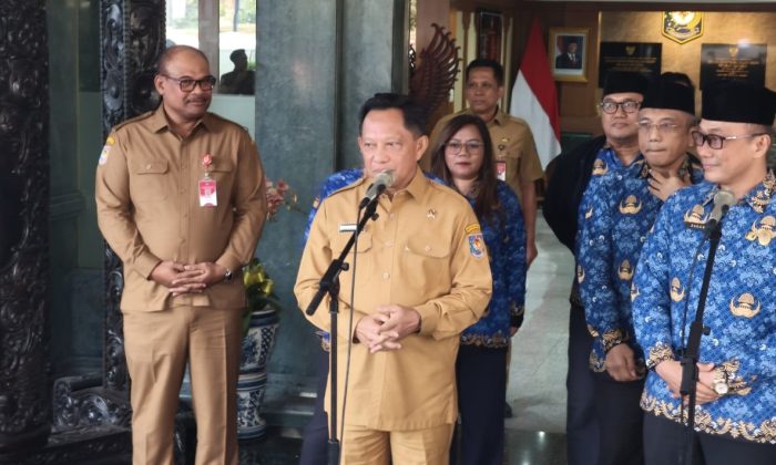 Tito Karnavian Ultimatum ASN Ketahuan Main Judi Online, Siap-siap Disanksi Turun Jabatan hingga Pidana