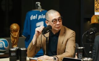 Potret Jadul Coach Justin Bikin Netizen Salfok: Wajah Tampan hingga Rambut Belah Tengah