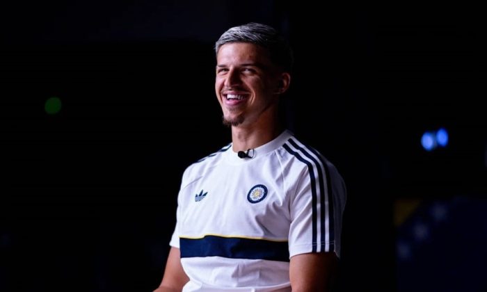 Reaksi Jujur Jay Idzes usai Tarik Muharemovic Resmi Gabung Leeds United untuk Gantikan Pemain Keturunan Indonesia