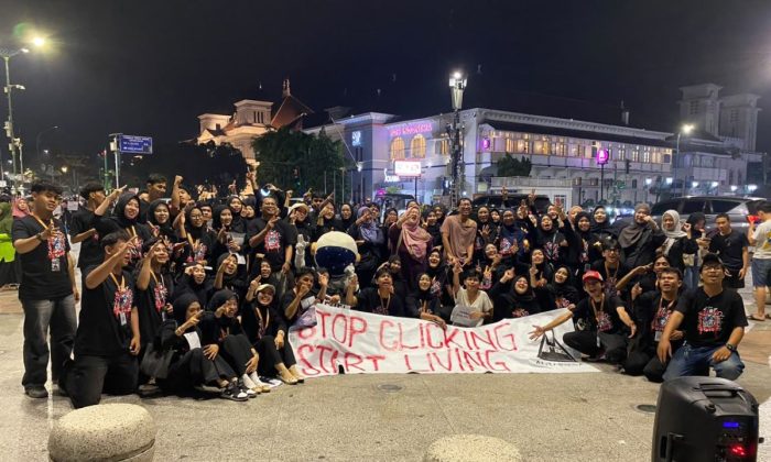 Ratusan mahasiswa Yogyakarta gelar aksi lilin LED suarakan anti-judi online