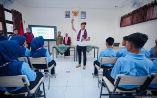 Wamensos yakinkan setiap siswa Sekolah Rakyat punya potensi