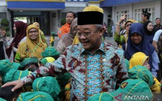 Mendikdasmen ajak perkuat perlindungan anak dari dampak negatif gawai