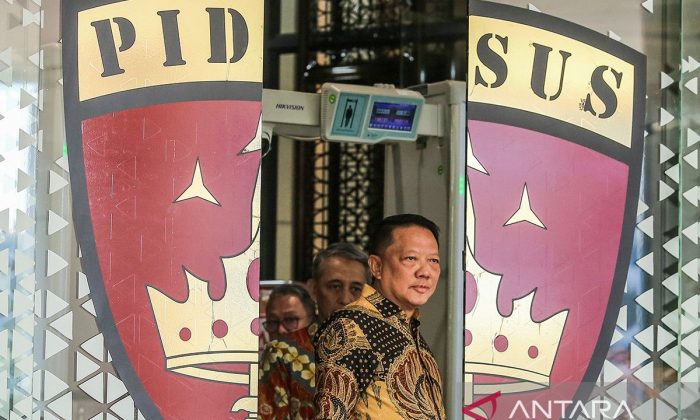 KPK menduga rumah Jampidsus Febrie di Sentul pakai nama orang lain