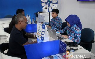 Registrasi kartu SIM biometrik berlaku hari ini, simak manfaatnya