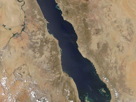The Houthis Don’t Need to Close the Bab el-Mandeb Strait to Strangle the Suez Canal