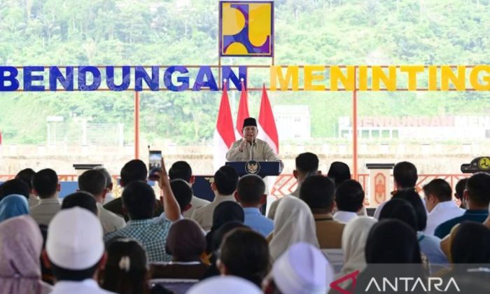 Prabowo: Lima bendungan baru menambah produksi beras hingga 1 juta ton