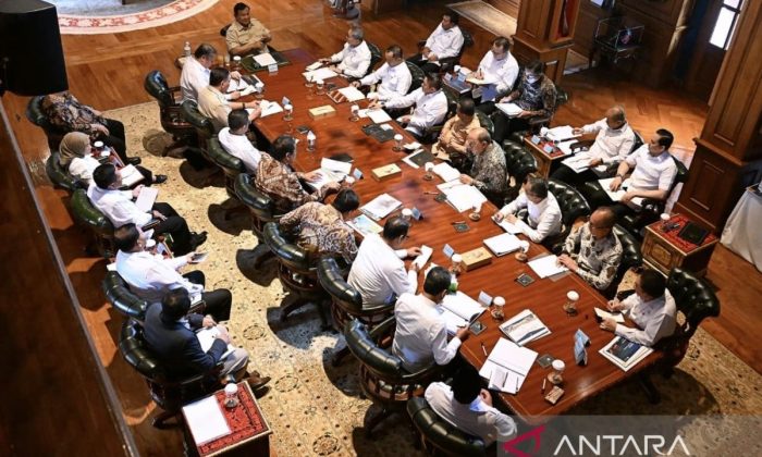 Prabowo panggil jajaran menteri bahas harga BBM khusus nelayan