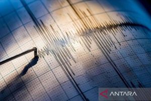 Pusat perbelanjaan ambruk imbas gempa Kumamoto, puluhan orang terjebak