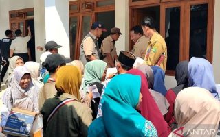 Imigrasi DIY membagikan 200 paket sembako sambut HUT Ke-81 RI