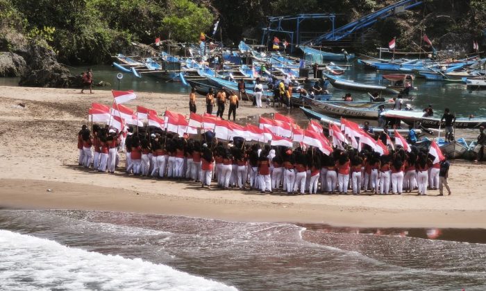Pemkab Gunungkidul sukses gelar upacara di Pantai Baron
