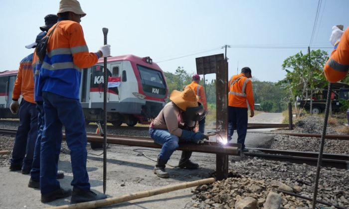Daop 6 Yogyakarta menutup perlintasan tidak terjaga Petak Sentolo--Rewulu