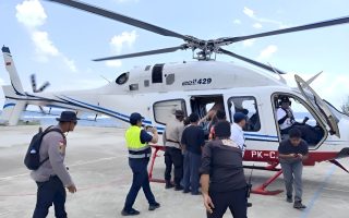 Polri evakuasi lansia dan ibu hamil di NTT lewat jalur udara