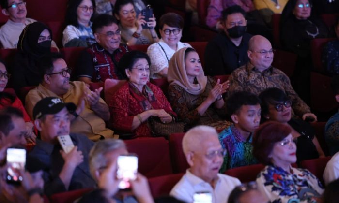 Megawati hadiri peluncuran buku otobiografi Erros Djarot