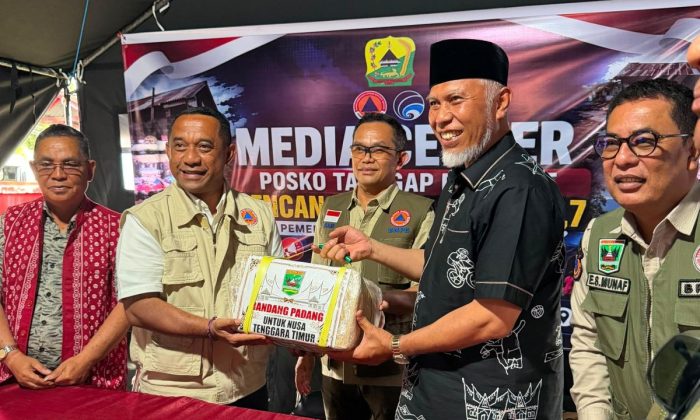 Pemprov Sumbar bantu 2,1 ton rendang untuk korban bencana NTT