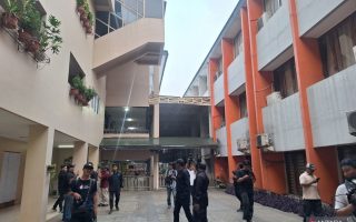 Yayasan sekolah bantah guru terlibat penyimpanan senjata