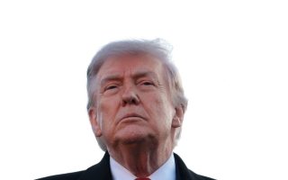 Donald Trump Minta Warga AS Terima saja Harga BBM Melonjak