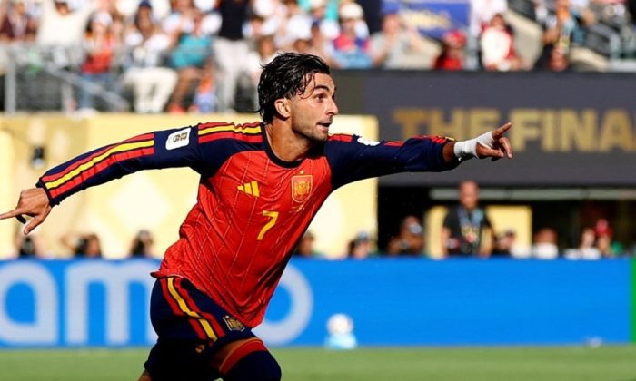 Bak Petir di Siang Bolong, Pahlawan Piala Dunia 2026 Tinggalkan Barcelona Pilih Gabung PSG