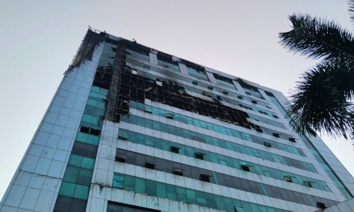 Olah TKP Kebakaran, Polisi Ambil Sampel dari 3 Lantai Gedung Bapenda DKI