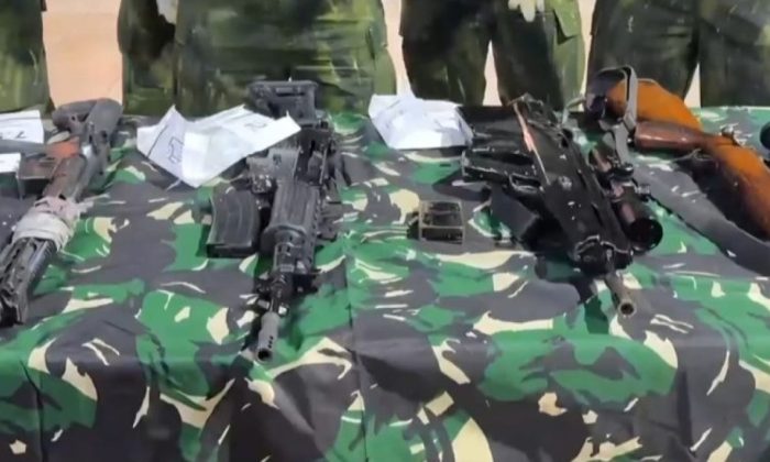3 OPM Tewas Usai Baku Tembak dengan TNI di Papua, Sejumlah Senjata Disita