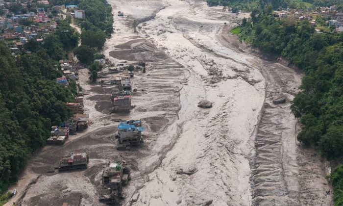 Banjir Banda Nepal, 900 Wisatawan Asing Masih Hilang