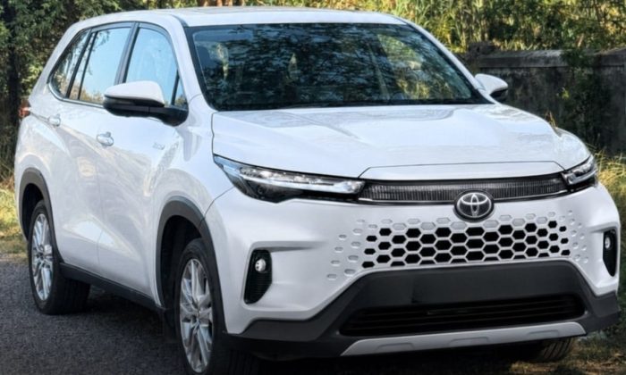 Wajahnya Makin Sporty, Begini Gambaran Toyota Innova Zenix Masa Depan