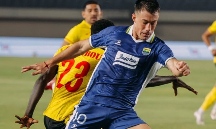 Terpopuler: Persib Lolos ACL 2, Lionel Messi Pensiun