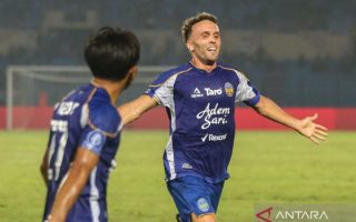 Van Gastel soroti fisik pemain PSIM setelah uji coba lawan UAD FC