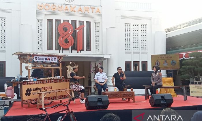 KAI Daop 6 sosialisasi keamanan perjalanan dan antipelecehan di kereta api