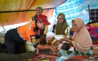 Baznas RI distribusikan 1.900 porsi makanan untuk penyintas gempa NTT