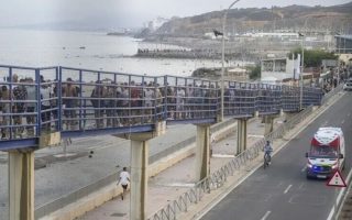 Spanyol kerahkan 300 polisi dan 2.000 tentara cegah gelombang migran
