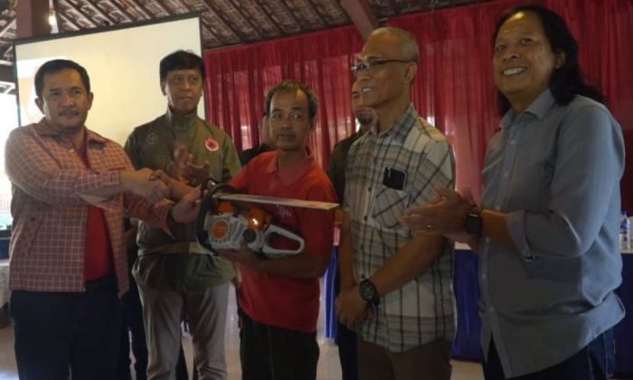 DPRD DIY serahkan 13 jenis peralatan penanggulangan bencana di Jogja