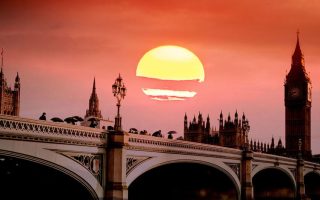 ‘Warned but not protected’: Four in ten adults in England ignore heat alerts