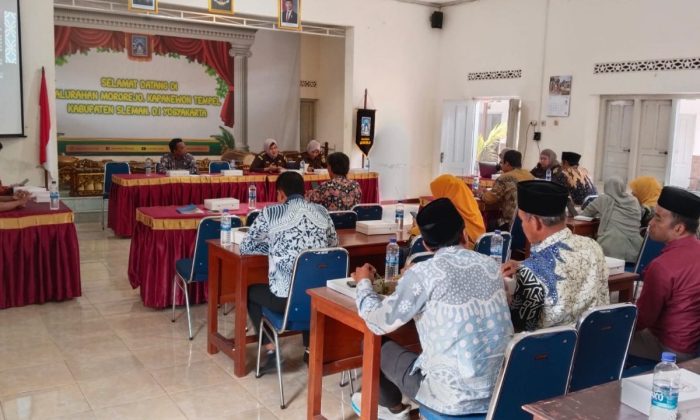 Kejari Sleman edukasi warga soal bahaya pinjol ilegal