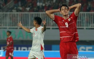 Timnas Indonesia imbang tanpa gol melawan Singapura pada babak pertama
